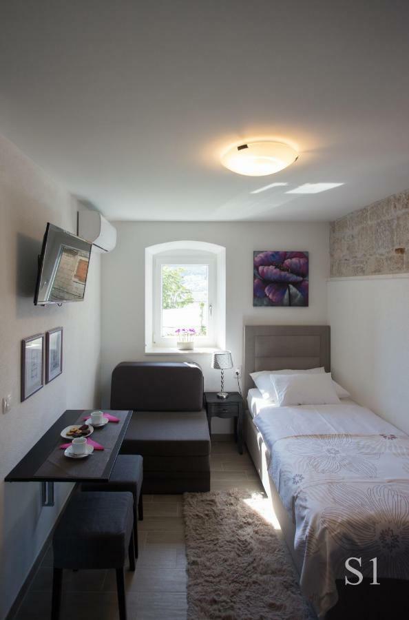 Morus Alba Apartment Сплит Екстериор снимка