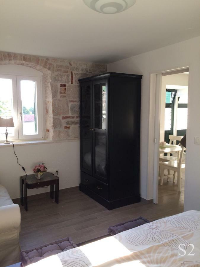 Morus Alba Apartment Сплит Екстериор снимка